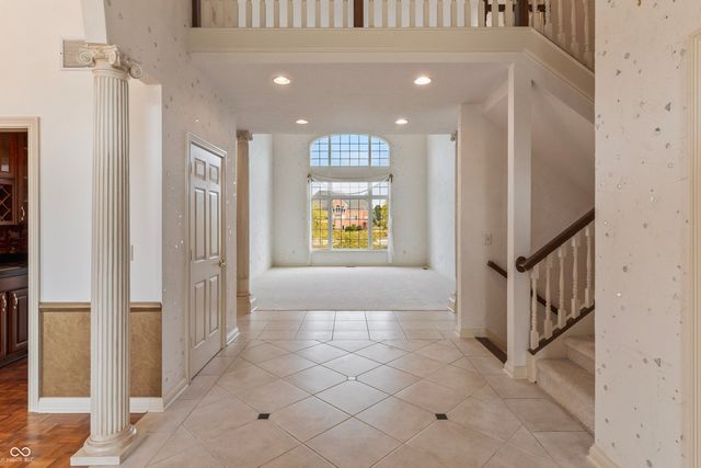 2444 Laurel Lake Boulevard, Carmel, IN 46032