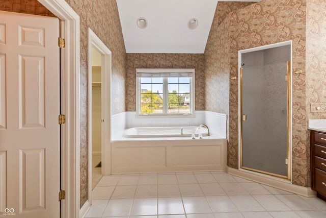 2444 Laurel Lake Boulevard, Carmel, IN 46032