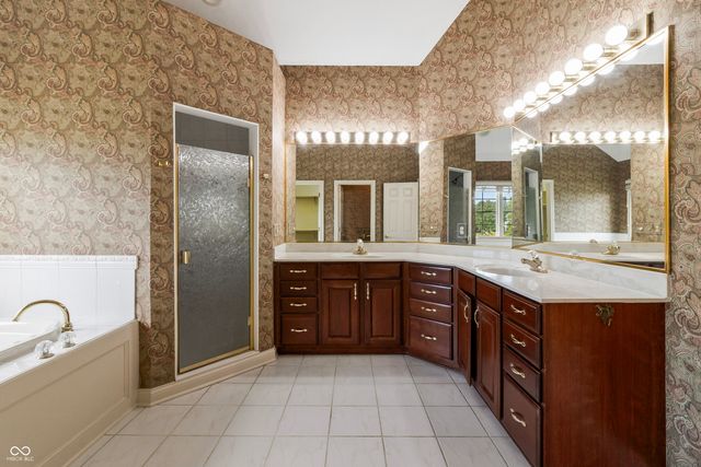 2444 Laurel Lake Boulevard, Carmel, IN 46032