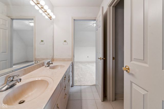 2444 Laurel Lake Boulevard, Carmel, IN 46032