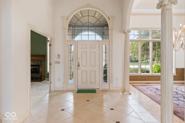 2444 Laurel Lake Boulevard, Carmel, IN 46032