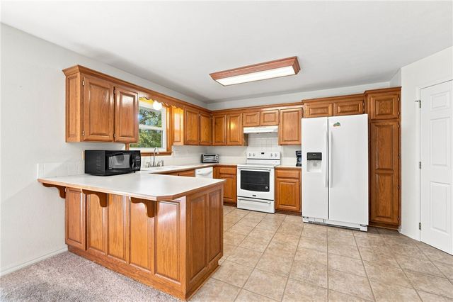 16 Twin Peak Drive, Holiday Island, AR 72631