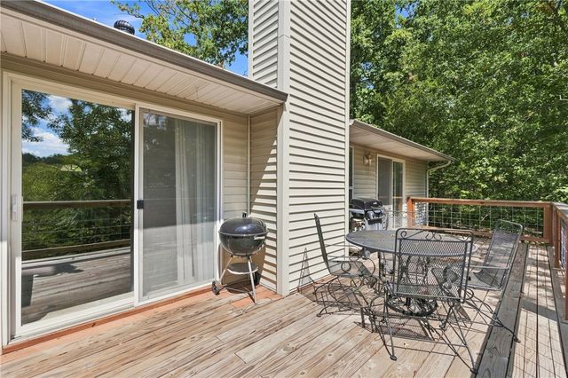 16 Twin Peak Drive, Holiday Island, AR 72631