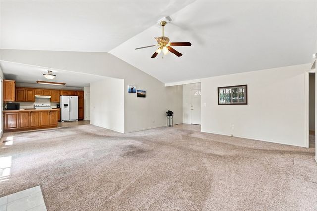 16 Twin Peak Drive, Holiday Island, AR 72631
