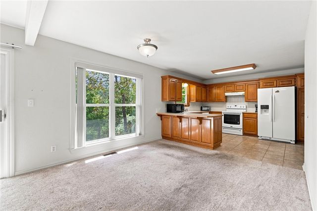 16 Twin Peak Drive, Holiday Island, AR 72631