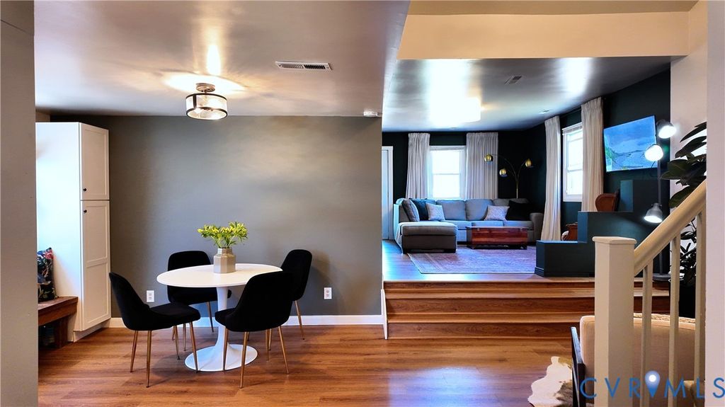 2401 Warwick Ave, Richmond, VA 23224