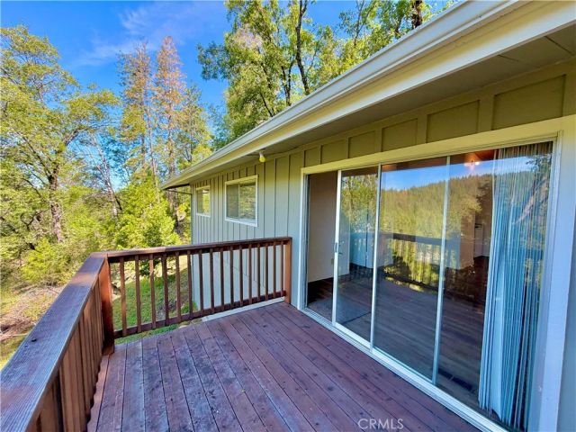 12137 Black Oak Drive, Loch Lomond, CA 95461