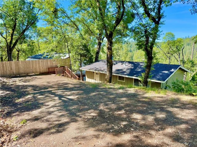 12137 Black Oak Drive, Loch Lomond, CA 95461