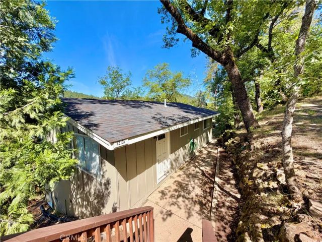 12137 Black Oak Drive, Loch Lomond, CA 95461