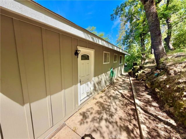 12137 Black Oak Drive, Loch Lomond, CA 95461