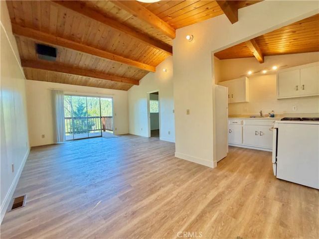 12137 Black Oak Drive, Loch Lomond, CA 95461