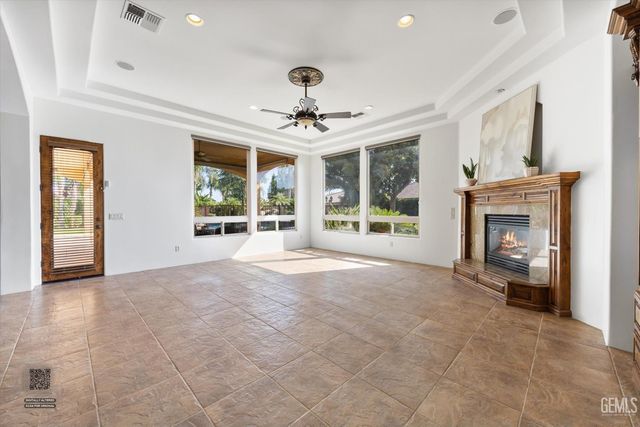 204 Somerford Court, Bakersfield, CA 93312