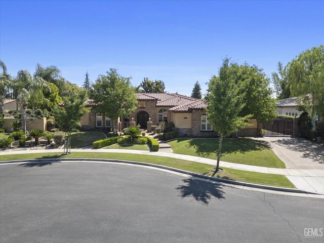 204 Somerford Court, Bakersfield, CA 93312