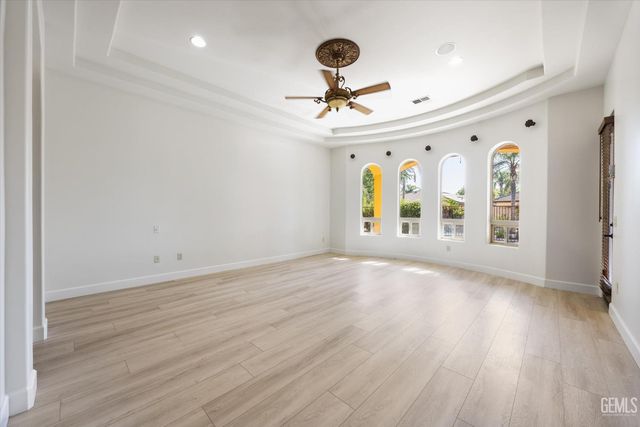 204 Somerford Court, Bakersfield, CA 93312