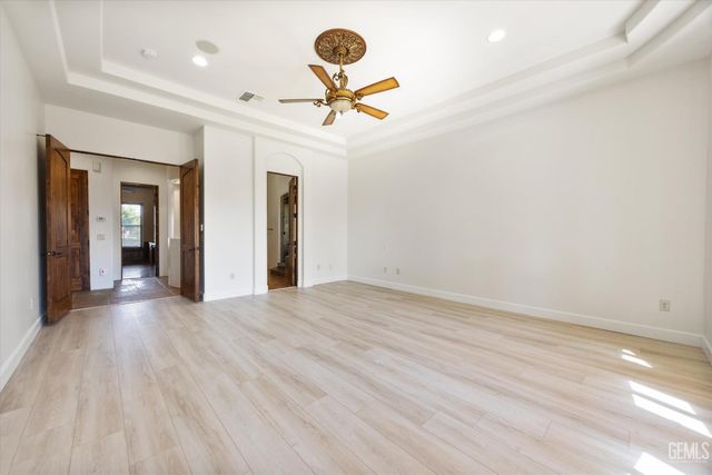 204 Somerford Court, Bakersfield, CA 93312
