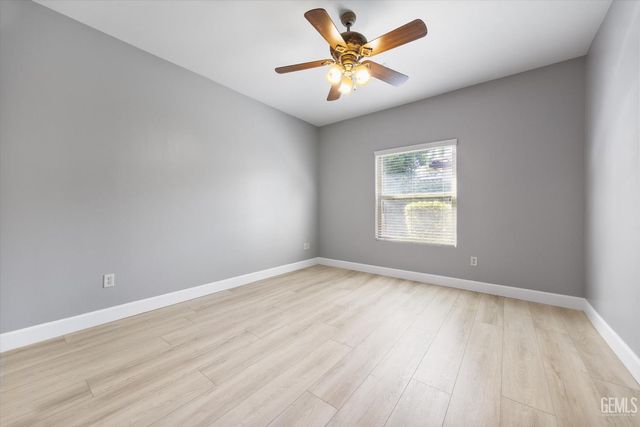 204 Somerford Court, Bakersfield, CA 93312