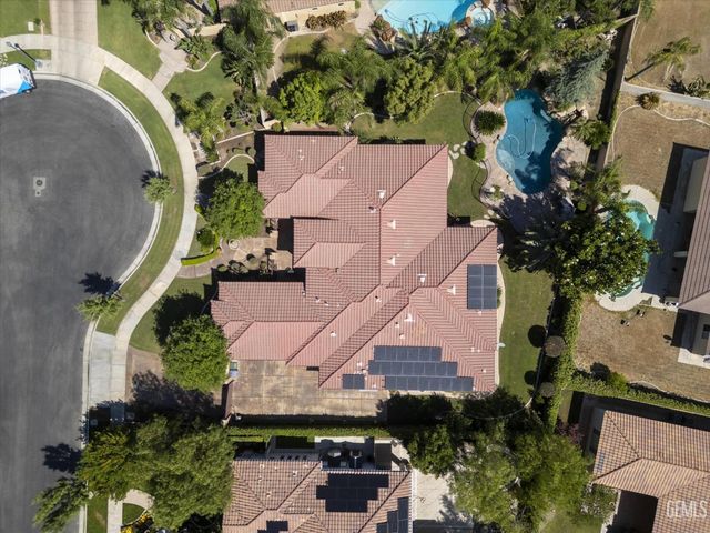 204 Somerford Court, Bakersfield, CA 93312