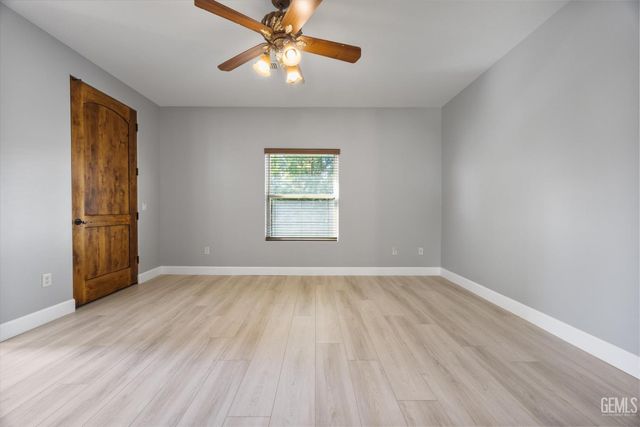204 Somerford Court, Bakersfield, CA 93312