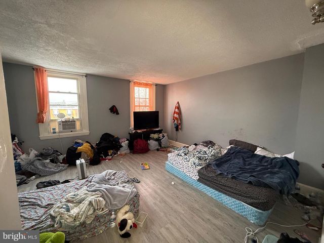 558 STANBRIDGE ST, Norristown, PA 19401