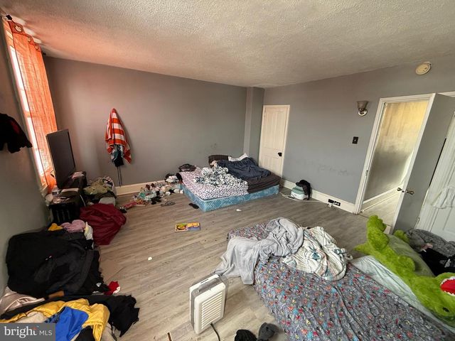 558 STANBRIDGE ST, Norristown, PA 19401