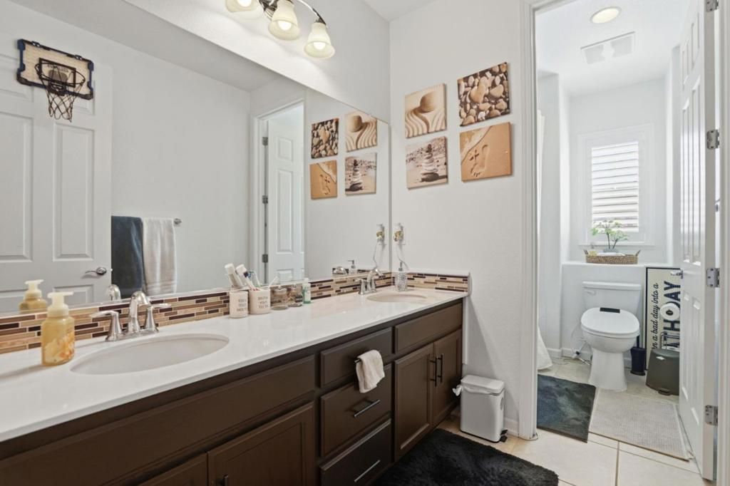 Image 28 of property listing at 1017 Ruby Way, Gilroy, CA 95020