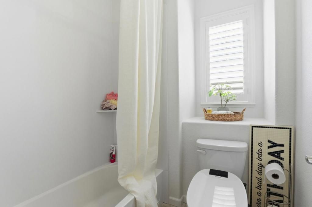 Image 29 of property listing at 1017 Ruby Way, Gilroy, CA 95020