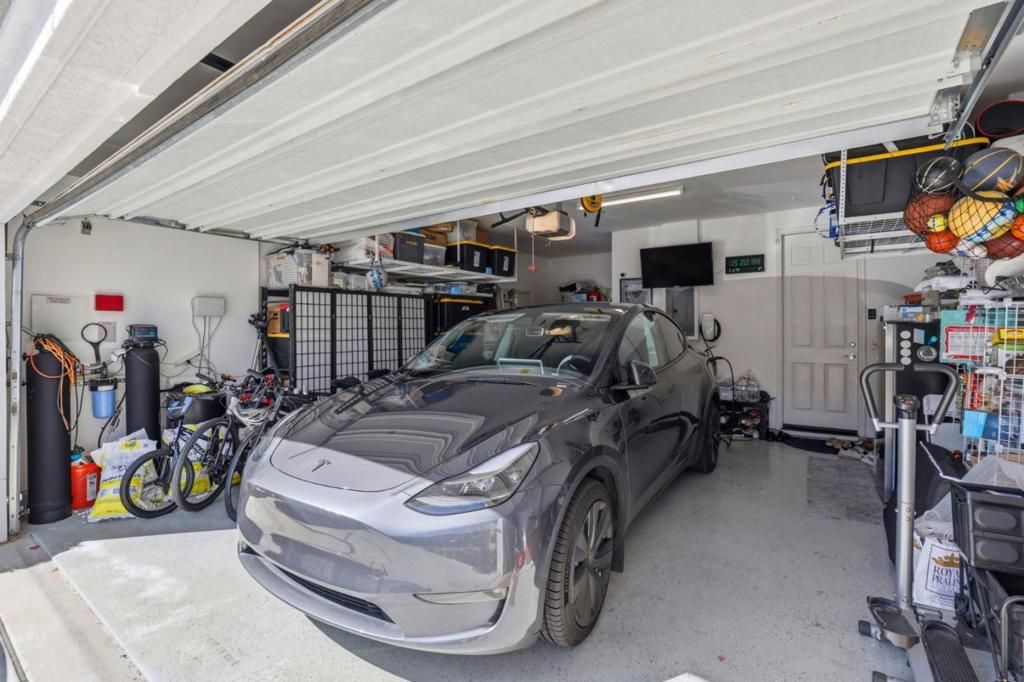 Image 39 of property listing at 1017 Ruby Way, Gilroy, CA 95020