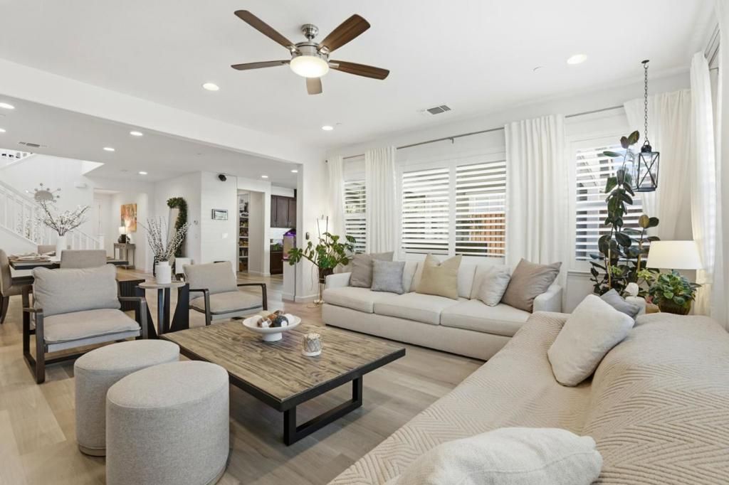 Image 8 of property listing at 1017 Ruby Way, Gilroy, CA 95020