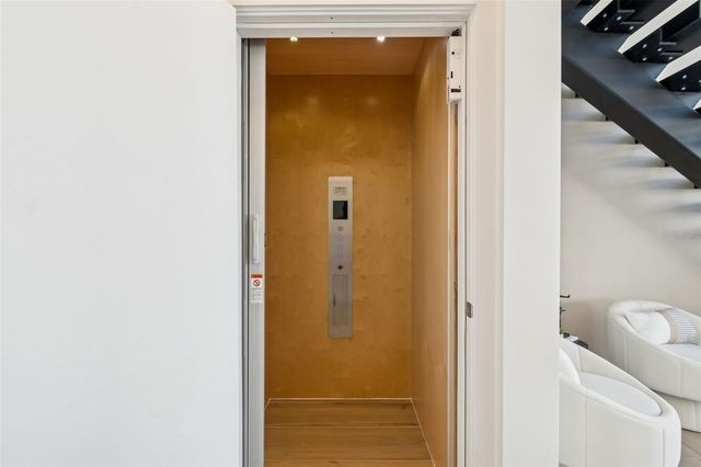 1343 4TH STREET 202, Sarasota, FL 34236