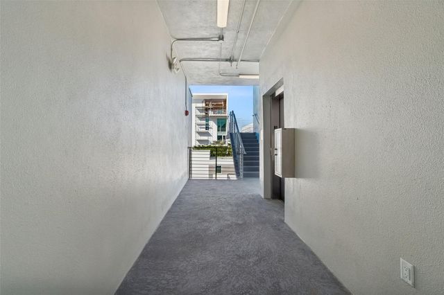 1343 4TH STREET 202, Sarasota, FL 34236