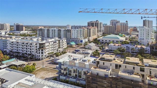 1343 4TH STREET 202, Sarasota, FL 34236