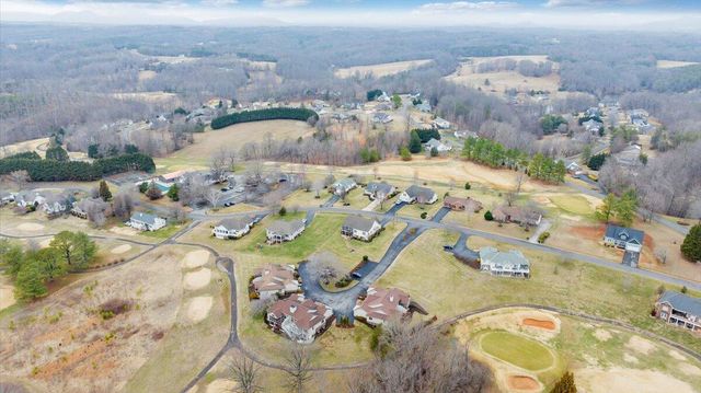 275 Chestnut Creek DR, Hardy, VA 24101