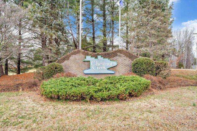 275 Chestnut Creek DR, Hardy, VA 24101