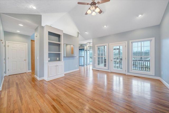 275 Chestnut Creek DR, Hardy, VA 24101