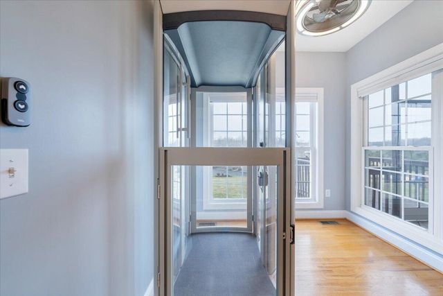 275 Chestnut Creek DR, Hardy, VA 24101