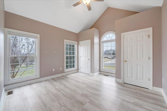 275 Chestnut Creek DR, Hardy, VA 24101