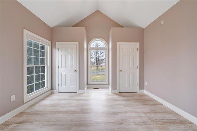 275 Chestnut Creek DR, Hardy, VA 24101