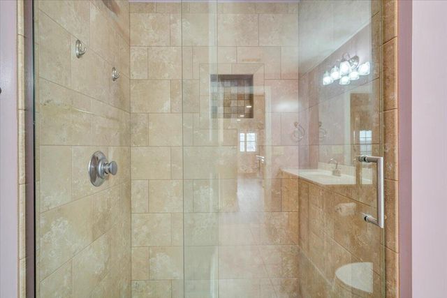 275 Chestnut Creek DR, Hardy, VA 24101