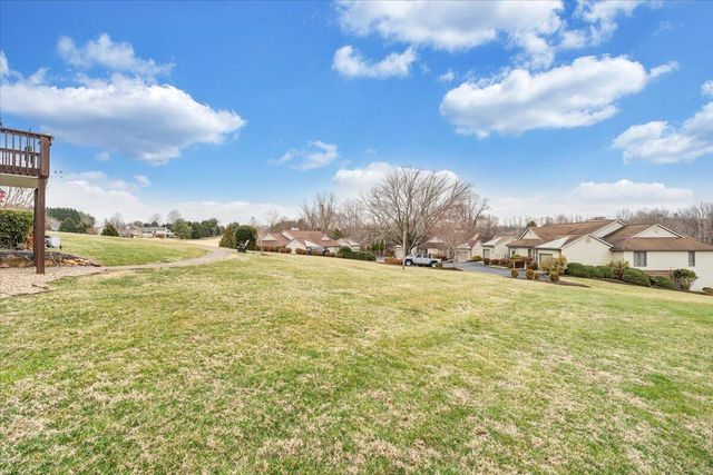 275 Chestnut Creek DR, Hardy, VA 24101