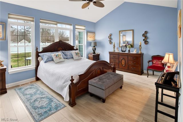 5121 Shepherds Glen, Willoughby, OH 44094