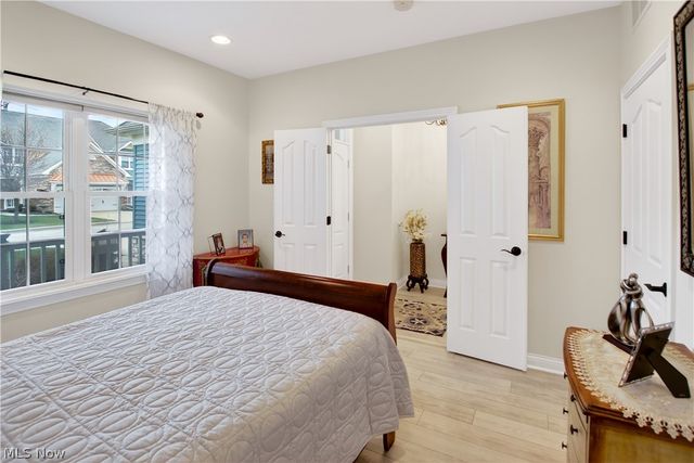 5121 Shepherds Glen, Willoughby, OH 44094