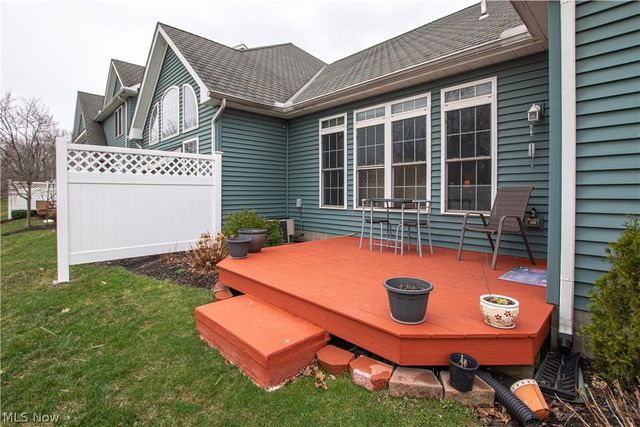 5121 Shepherds Glen, Willoughby, OH 44094