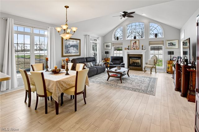 5121 Shepherds Glen, Willoughby, OH 44094