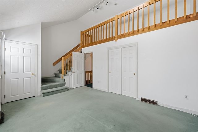 551 Hildreth St 21, Dracut, MA 01826