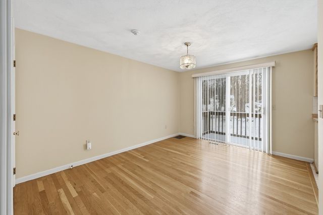 551 Hildreth St 21, Dracut, MA 01826