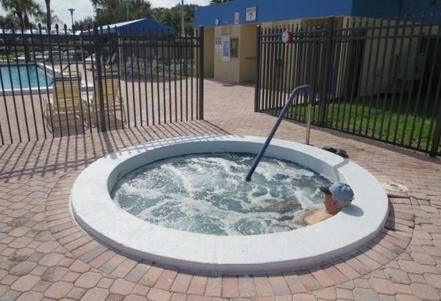 5160 Las Verdes Circle 217, Delray Beach, FL 33484
