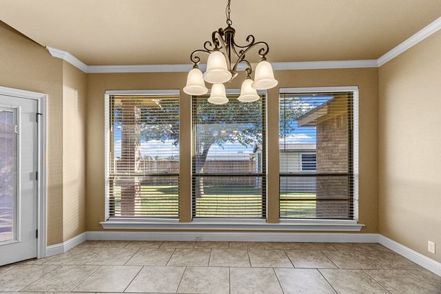 5811 Oak Creek, Midland, TX 79707