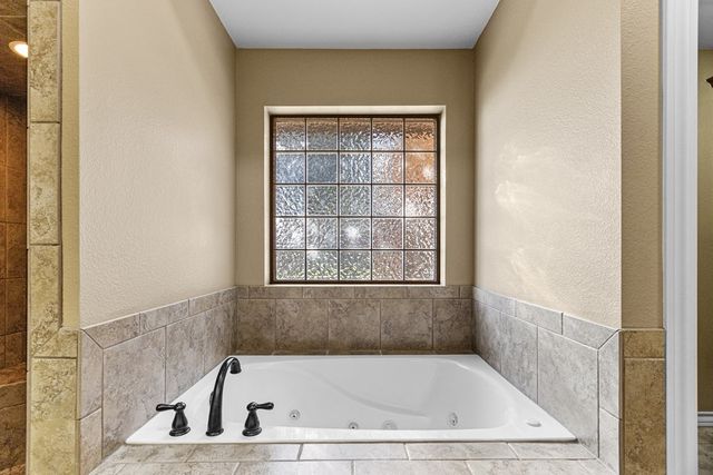 5811 Oak Creek, Midland, TX 79707