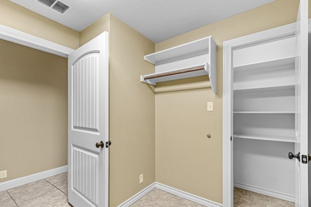 5811 Oak Creek, Midland, TX 79707