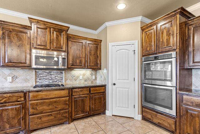 5811 Oak Creek, Midland, TX 79707